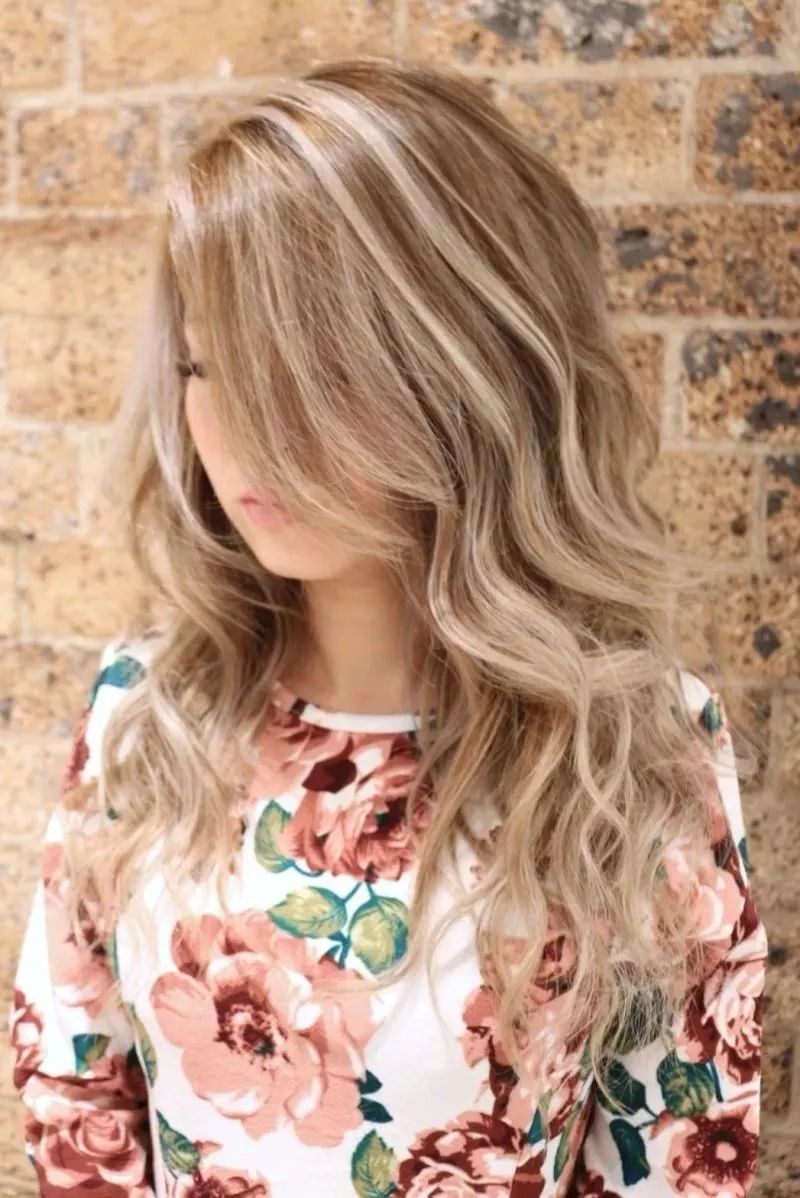 还在流行小奶狗?Instagram盐系小哥哥火遍悉尼CBD，只因他修长有