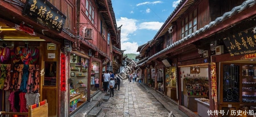 宰客现象严重,得罪了“衣食父母”的丽江,大量商铺和客栈转让