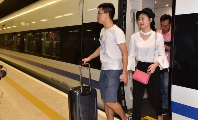  「发现」高铁下车后发现忘拿行李，车又开了怎么办?只需做好这3