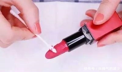  「可得」口红断了咋办? 粉饼碎了咋办? 这些补救方法, 你可得收好了!