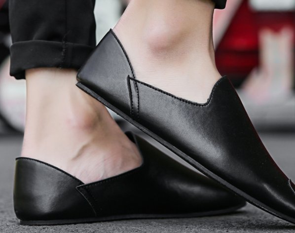 实不相瞒!秋季有种流行叫做“豆豆鞋”，时髦帅气，穿出男人味~