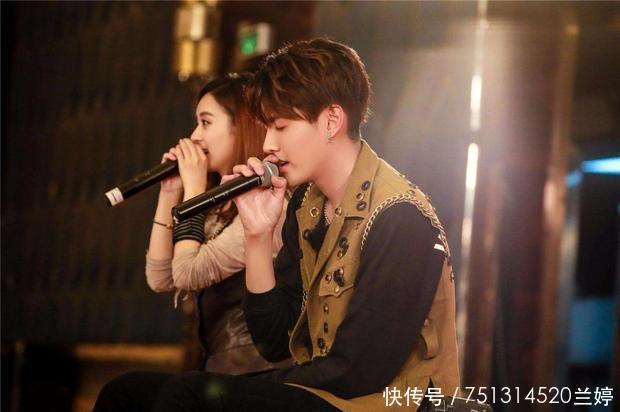 吴亦凡和赵丽颖订婚了? 网友: 这消息堪比鹿晗公布恋情