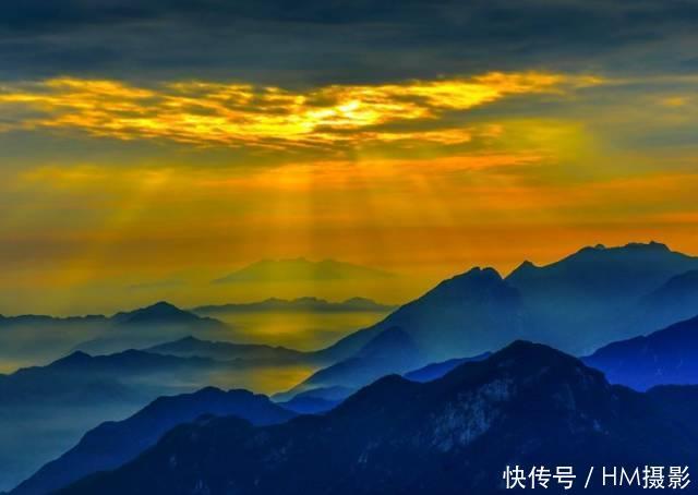  「座山峰」中国有个神奇的地方，一天3次日出，3次日落！