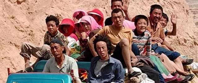 ＂农村3车”屡禁不止，村委通知，5月严禁农民进城！否则连累村干