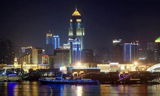 武汉的户部巷被网友们嫌弃?看看当地人都是怎么说的吧