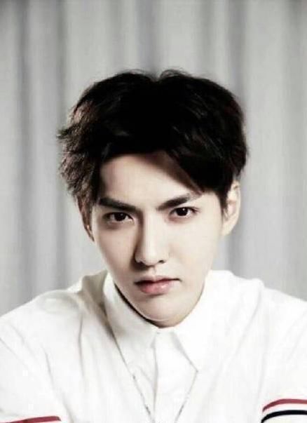 环球音乐否认吴亦凡抄袭，虎扑秒删帖子！凤姐嘲讽吴亦凡