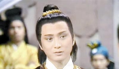 天龙八■经典人物“段誉”的5位饰演者,前4位都是模仿,最后个的才是精髓