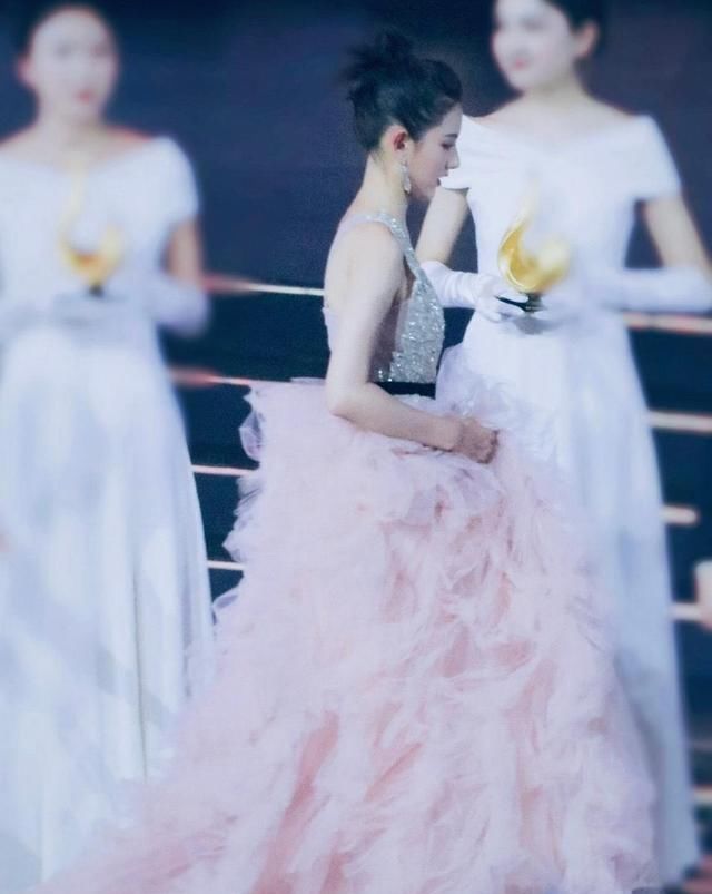 杨幂杨颖对付刘亦菲