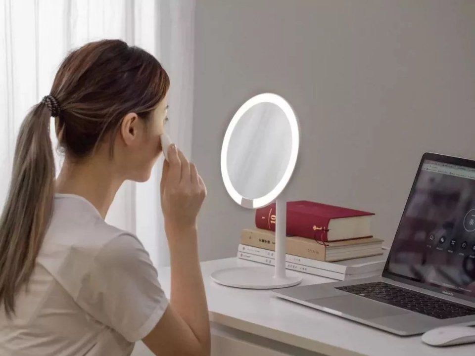 妆老是化不好，可能是镜子惹的祸