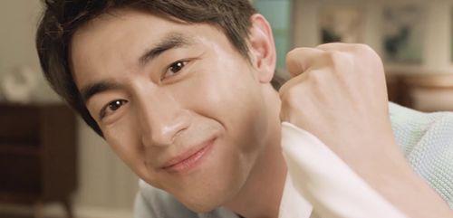 林更新恋情曝光？他发博痛批无良医者，网友直言：别给我们抹黑了