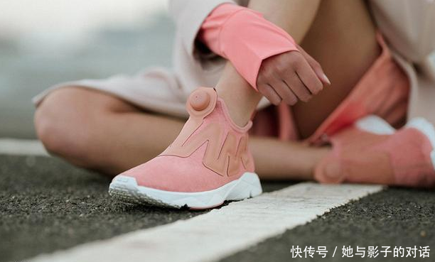  耐克■曾地位胜过阿迪耐克，外国人抢着买，现跌至百元，逐渐被人们遗忘
