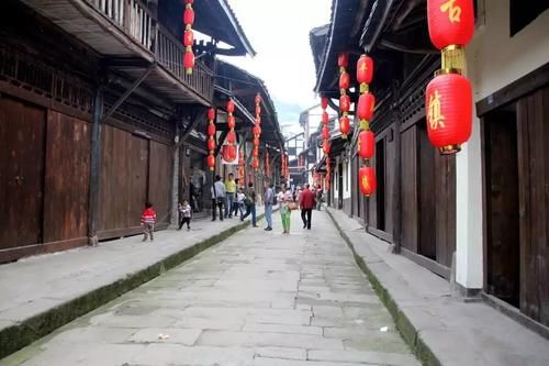 重庆所有的古镇都在这里了，基本全免费！