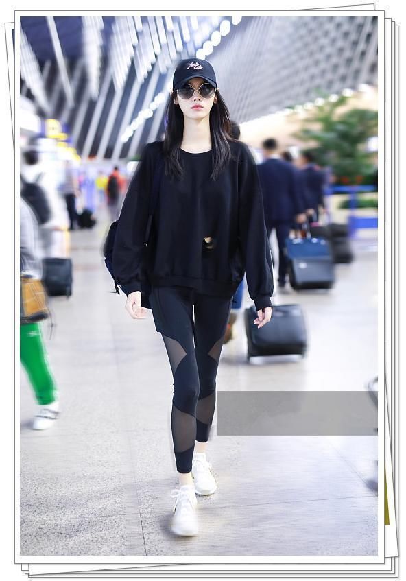 没奚梦瑶的腿真别直接穿健美裤，像卢靖姗这样勒出大象腿就尴尬了