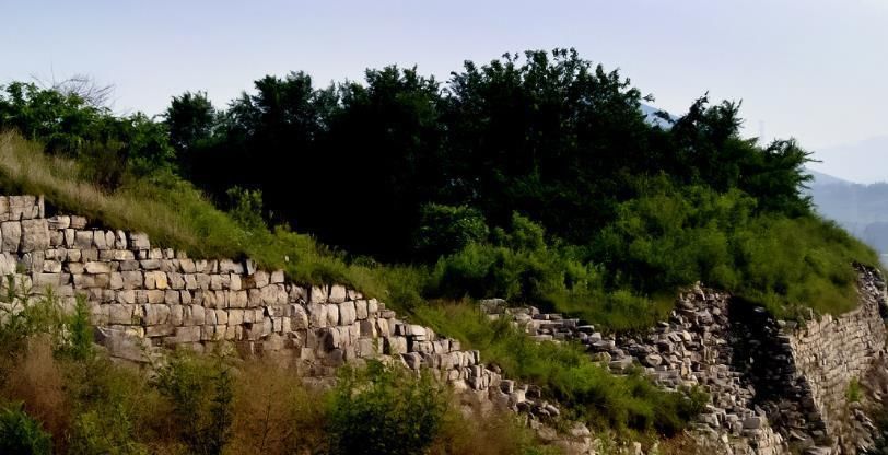 度 起家全靠老爹起个好名字 又靠董卓的关系才