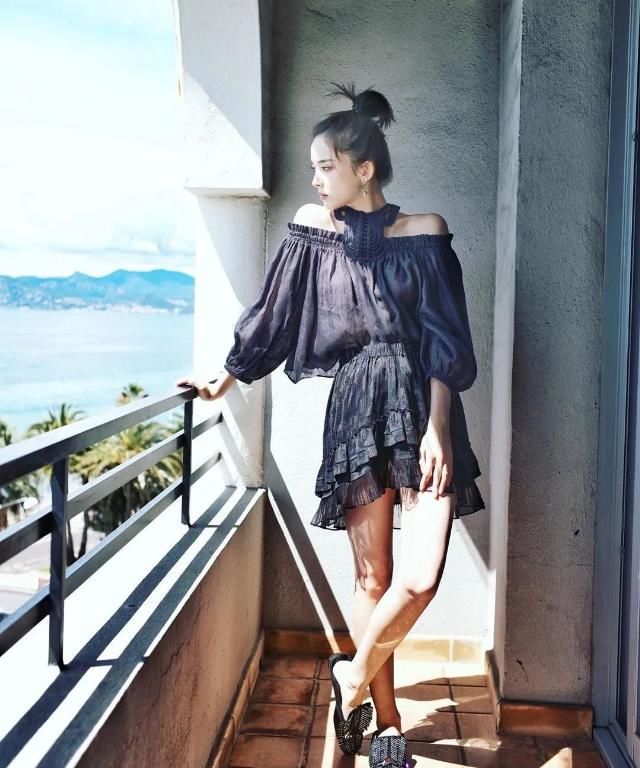  [鞋屡设计]RIRI、A妹也为其疯狂的男人，离开了我们……
