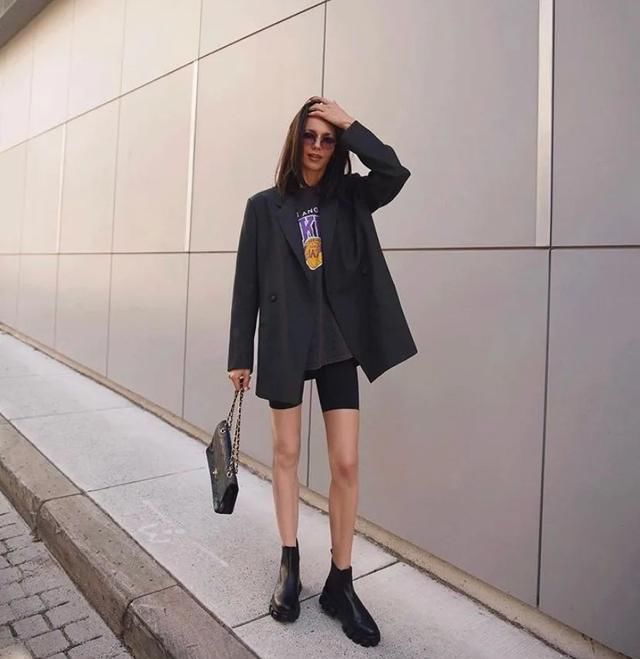  「春天」西装+吊带，春天这样穿太气质了！