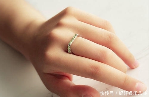 水晶:肤色与彩色水晶的搭配之道