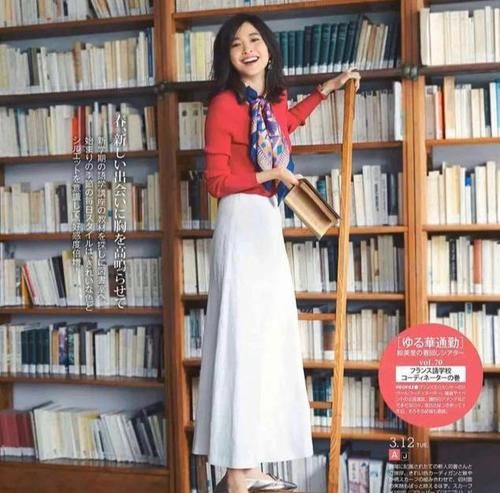  『针织衫』毛衣和长裤、半裙怎么搭配？在春天穿出气质和时尚感来