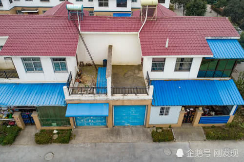  #规模#航拍五万人居住，三十三个村庄组成的最大别墅村，规模大