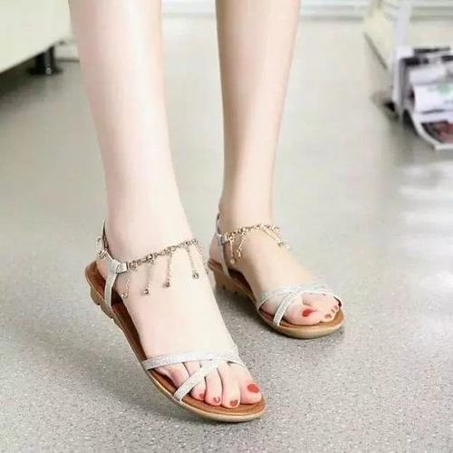 十二星座专属夏日凉鞋，水瓶座干练女人味，处女座简约大方