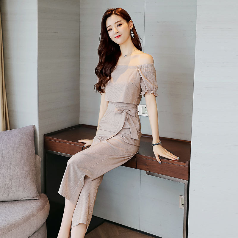 一种适合70后的七分裤套装，比裙子方便，比短裤优雅，巨显瘦