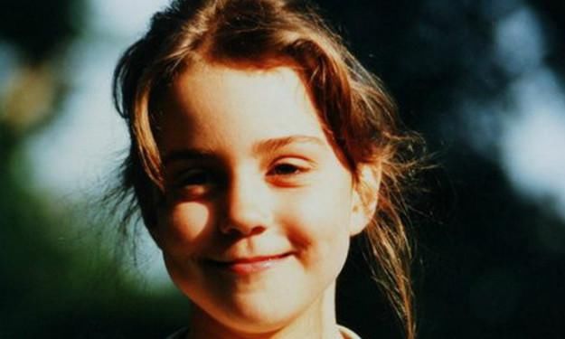 年轻时的凯特王妃不为人知的一面，透视装走秀，宿醉狂野似太妹!