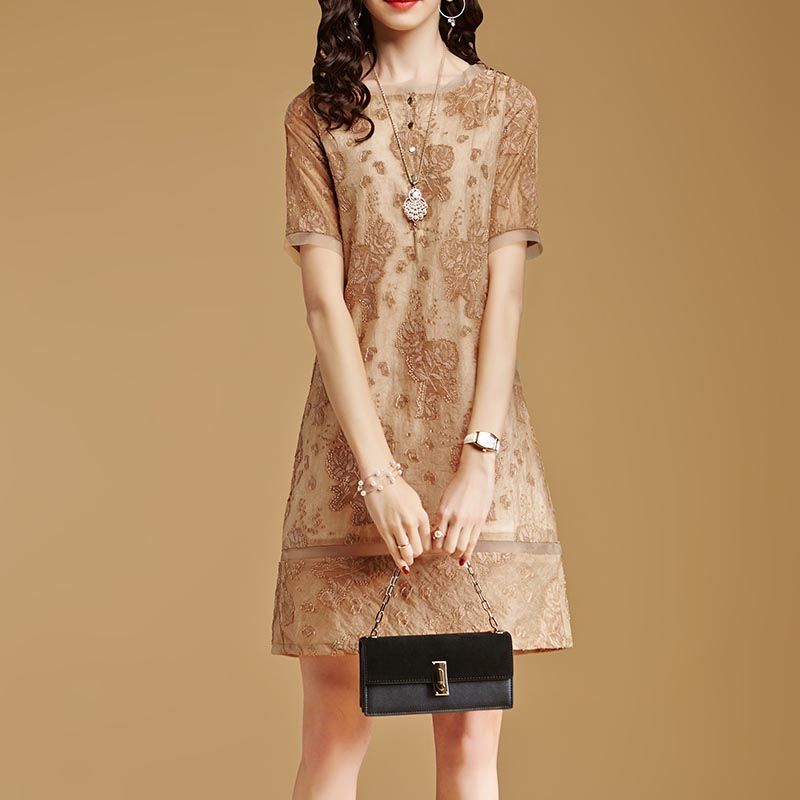 偷偷告诉你:“漫步裙”比旗袍时髦千倍，最适合6070后女人