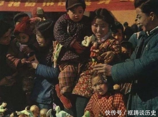  【彩色】记录上世纪五十年代人民公社的珍贵彩色老照片，难得一