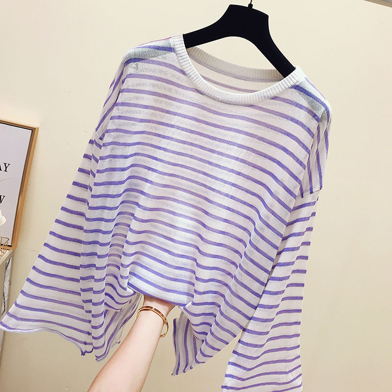 秋天不容小觑的毛衣，搭配牛仔裤+小白鞋，优雅高贵、出镜率很高