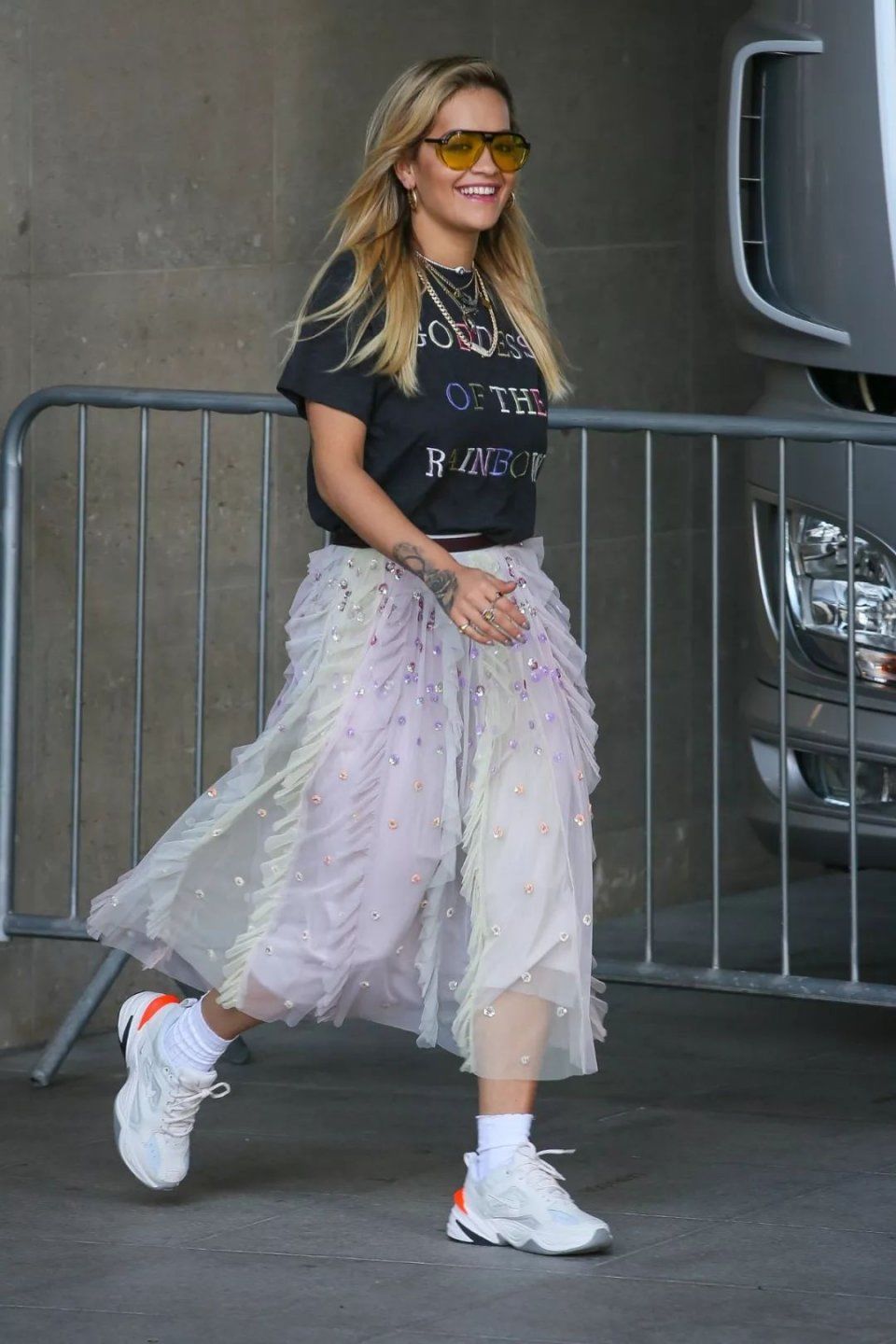 仙气十足的“蚊帐裙”，赵丽颖、郑秀妍、林志玲已经穿得不亦乐乎