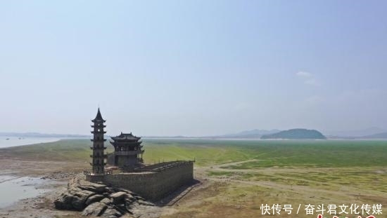  大淡水湖：中国最大淡水湖鄱阳湖水位下降 落星墩重现天日