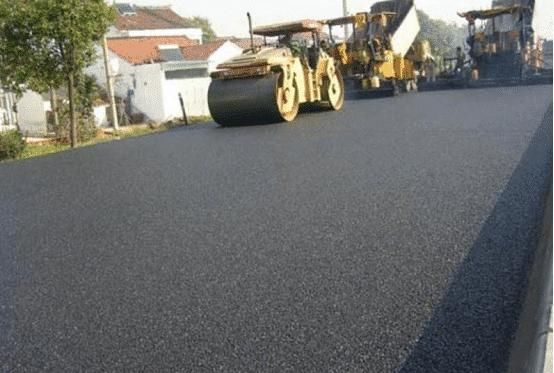  高速|中国这条垃圾建造的公路，全长122公里，用了600万吨垃圾