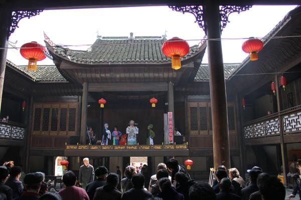 中国必去的九大漂亮小镇，我只去过那个最美的地方，你去过几个？