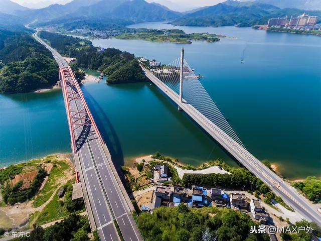 中国藏在深山的宏伟大桥，叫不出名字却让人叹为观止