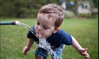 辟谣 | 饭后不能马上喝水？关于饭后的这几个谣言你信了几个？