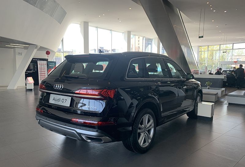 『Q7』三款车型 69.98-99.88万元 新款奥迪Q7价格公布