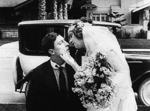  那一刻@迟到30年的婚纱照，这个母亲节我给妈妈补上了｜素人改造