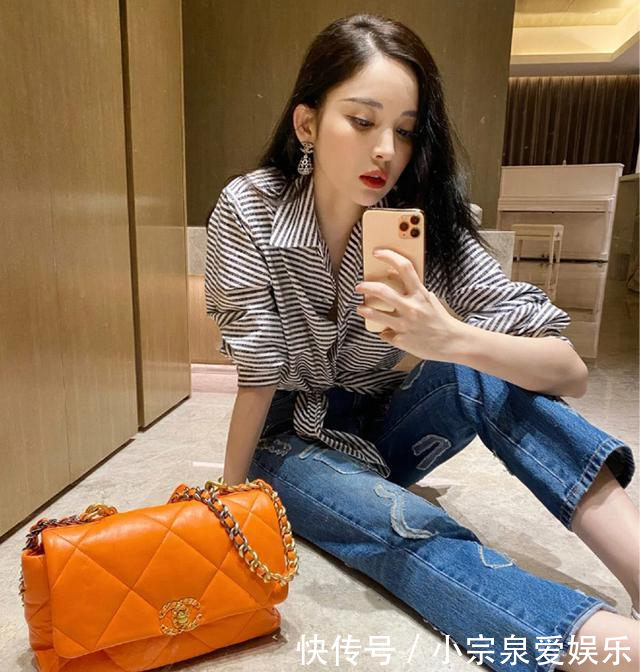  『感觉』娜扎新宠之橙色香奈儿19：满满夏日活力，谁说大包只能秋冬背！