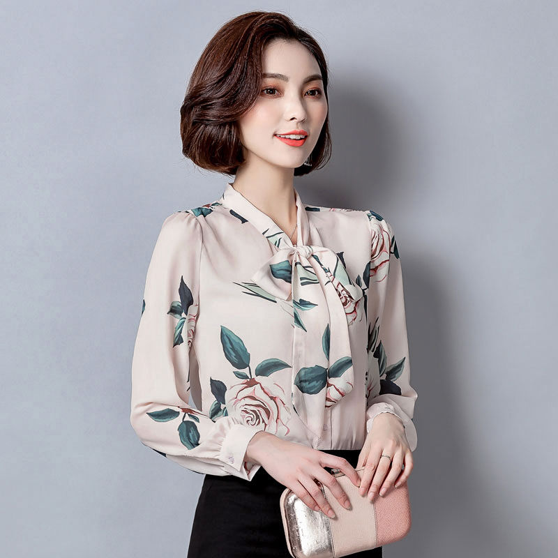 足足等了六天，“小衫”终于上市!老婆抢5件，美的很鲜艳