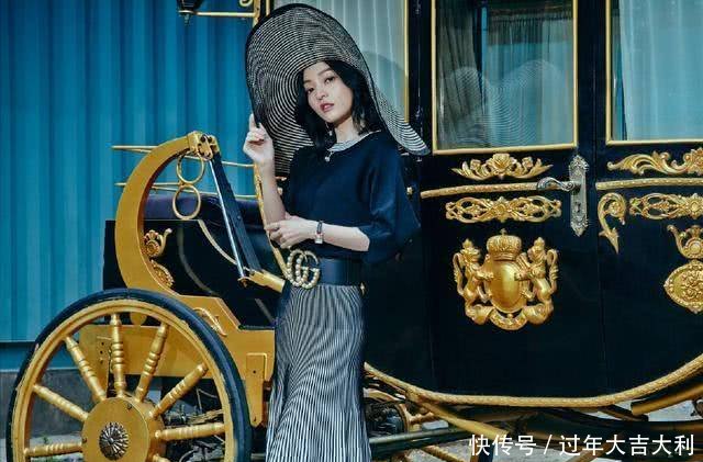 张韶涵异域风情写真照，竟撞脸迪丽热巴尽显风情万种！