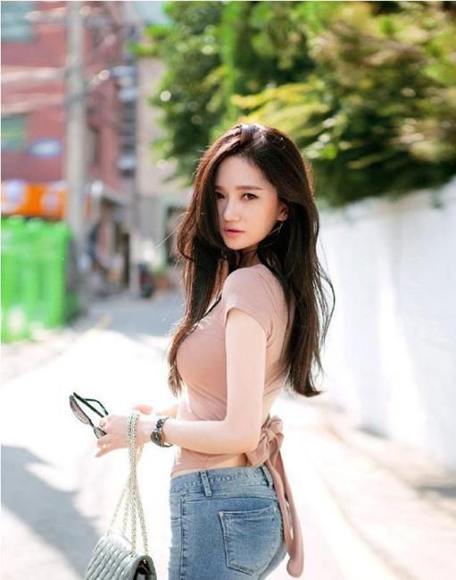 技巧|美女国色天香,美女的迷人风情小技巧,怦然心动了!