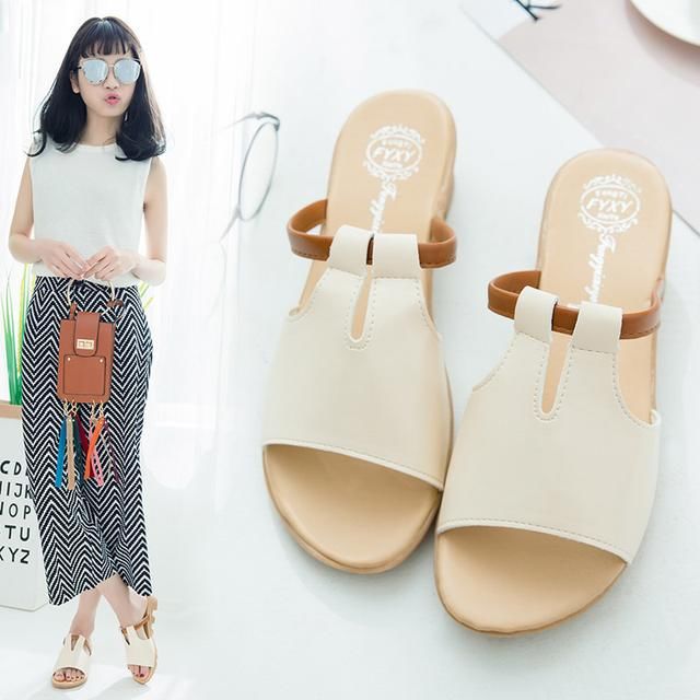 怕热的女人有福了，瞧瞧七月刚推出的“凉凉鞋”，简直跟没穿一样