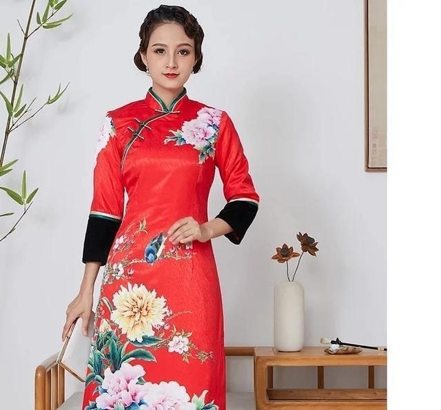  #气质端庄#女人从皮美到骨, 气质端庄旗袍中长款旗袍!