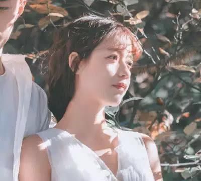  『线条』女生脸上有这“3条线”，说明在“悄悄”变美，颜值不比校花差！