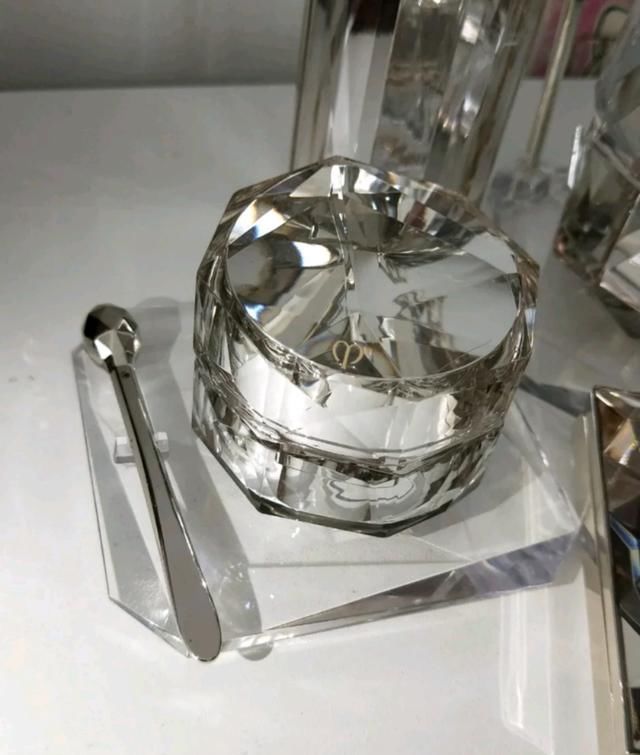  『皮肤』面霜哪个牌子好用？这些面霜重焕肌底透亮,令肌肤如珍珠净透白皙