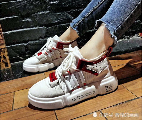 确认过眼神，是火爆校园的厚底鞋，平价又亲民，还不快get！