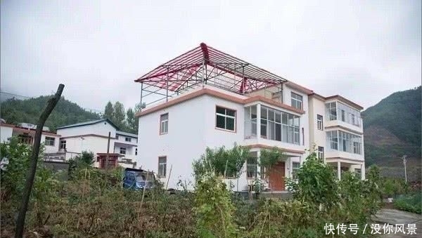  房子|农村盖房，以前只要有钱，想咋盖咋盖，为啥现在要走那么多