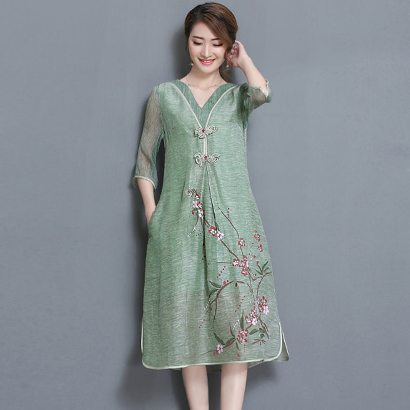 这裙子虽贵了点，但却美的惊艳，难怪老婆一口气买5件不心疼