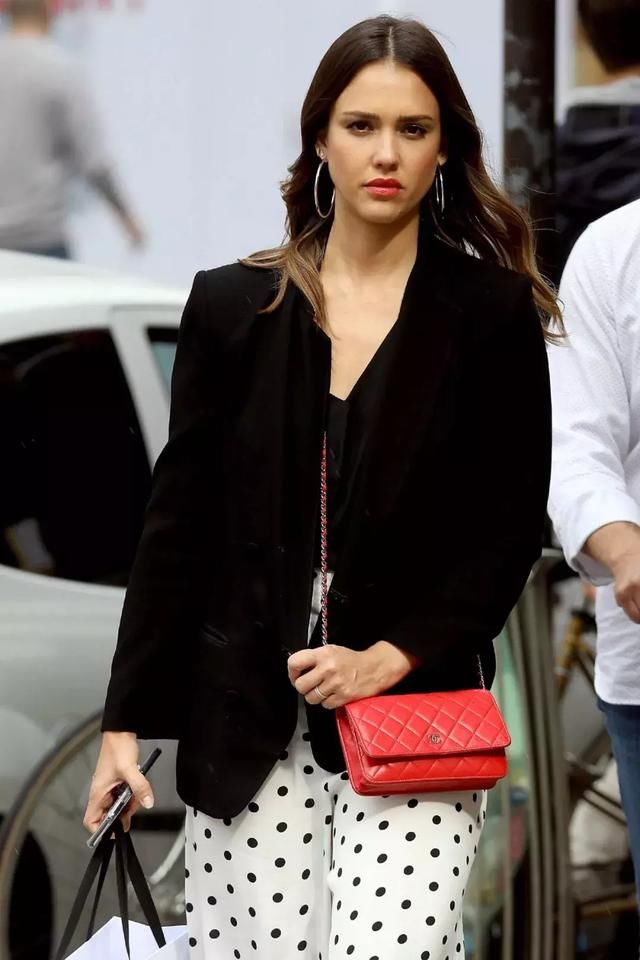 同样是买买买，为什么她们能穿出质感？