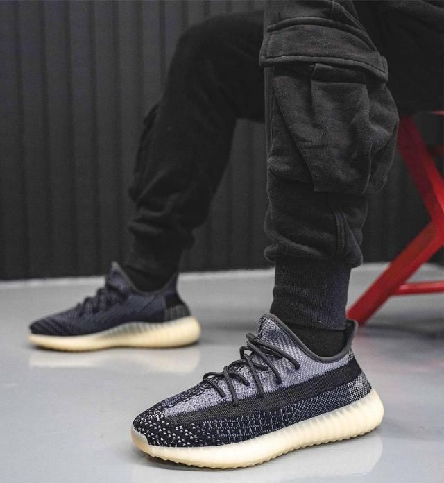  [预警]莆里莆气？YEEZY BOOST 350 V2「Asriel」无预警实物曝光！